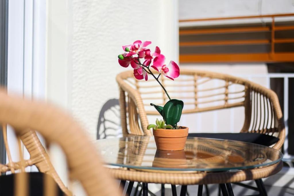 Blue Delta Apartment Palaio Faliro Athens Exterior photo